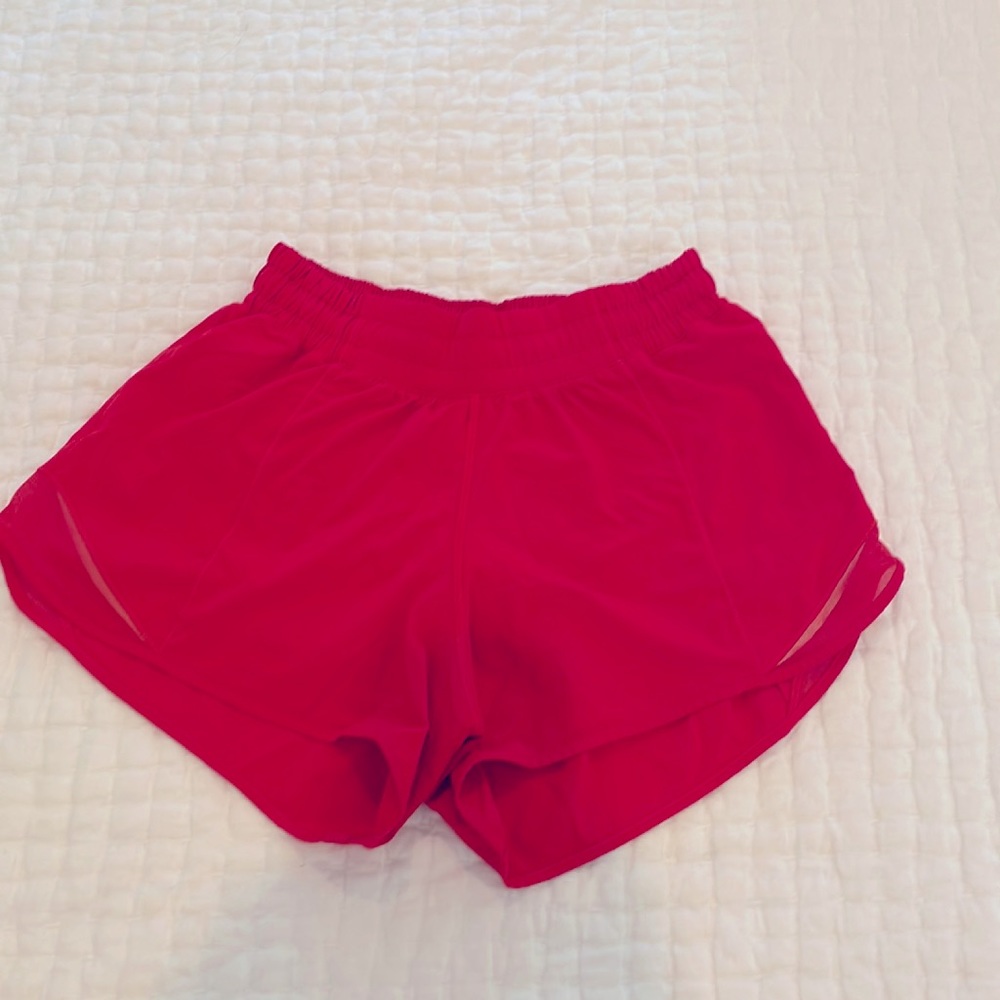 Lululemon low-rise hotty hot lined shorts. Size 4, 4 inch inseam